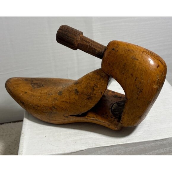 Vintage Wooden Shoe Stretcher Hinged Adjustable Right Foot - Picture 7 of 10